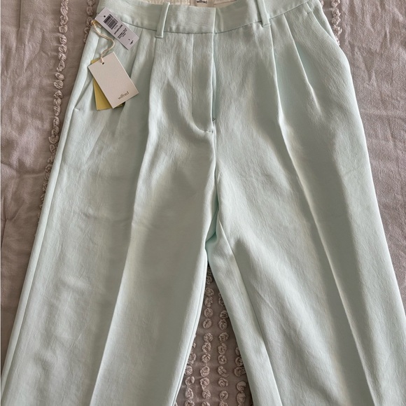Aritzia Snowmelt blue effortless pant! NWT - Picture 2 of 2